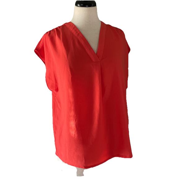 Banana Republic Women's Short Sleeve V-Neck Blouse, Pink, Size M - Picture 1 of 4
